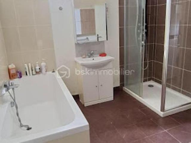 Vente Propriété 8 pièces 220 m2 Chemery
