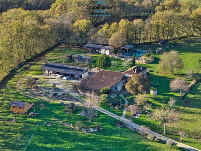 Vente Propriété 8 pièces 220 m2 Mauroux