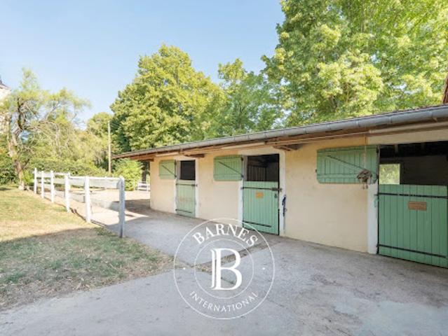 Vente Propriété 8 pièces 236 m2 Chenicourt