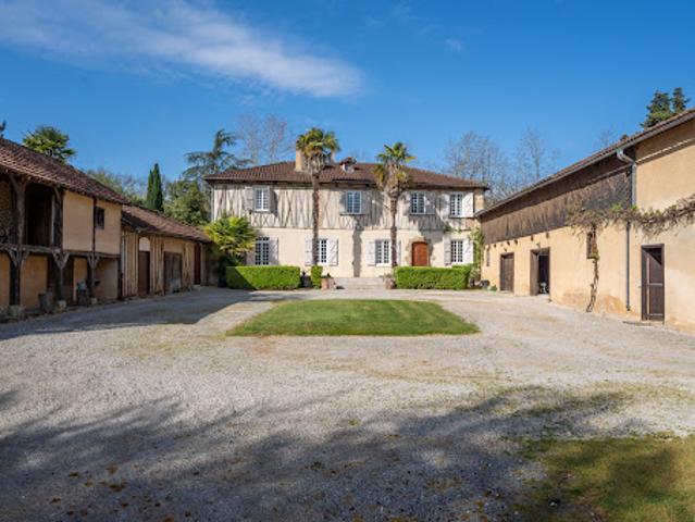 Vente Propriété 8 pièces 249 m2 Mirande