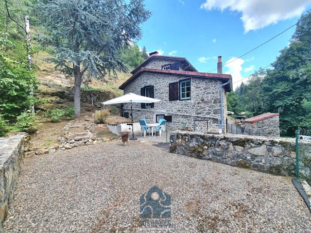 Vente Propriété 8 pièces 250 m2 Ambert