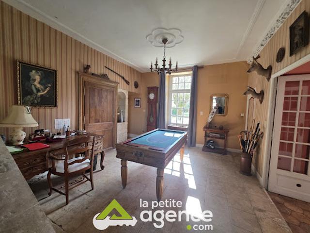 Vente Propriété 8 pièces 251.39 m2 Bussy