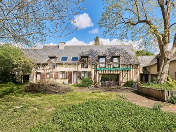 Vente Propriété 8 pièces 264.27 m2 Saint gregoire