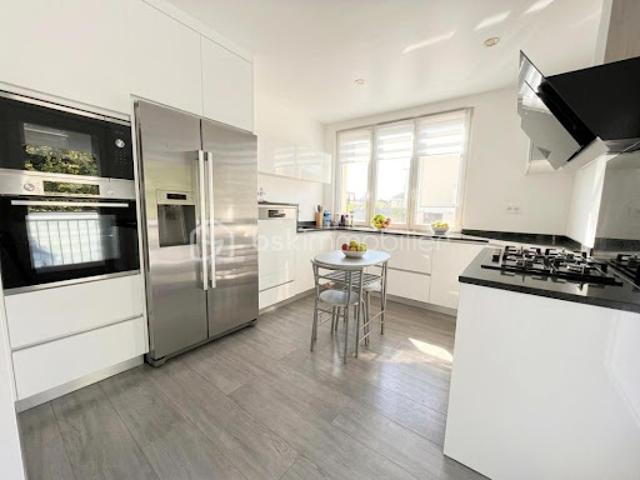 Vente Propriété 8 pièces 260 m2 Sartrouville