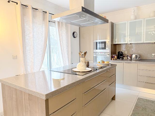 Vente Propriété 8 pièces 280 m2 Morangis