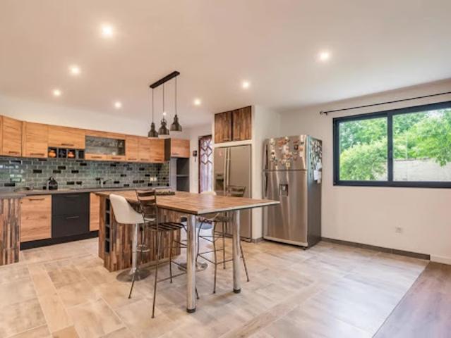 Vente Propriété 8 pièces 320 m2 Saint Cyr sur Morin