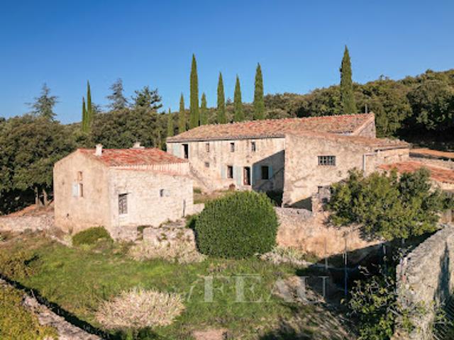 Vente Propriété 9 pièces 170 m2 Rustrel