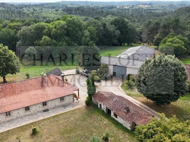 Vente Propriété 9 pièces 214.51 m2 Villefranche du Périgord
