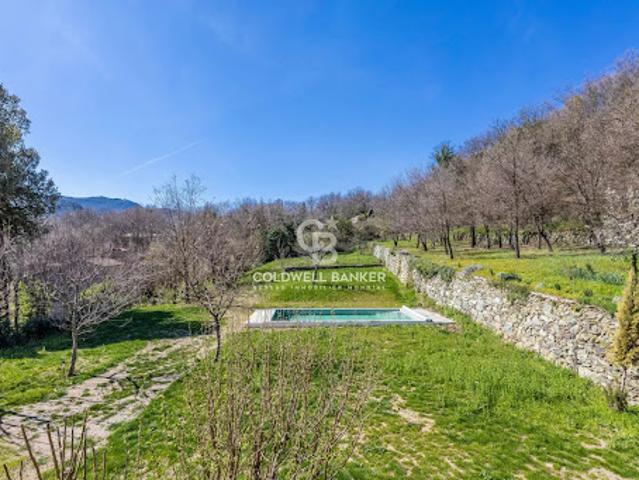 Vente Propriété 9 pièces 217 m2 Murato