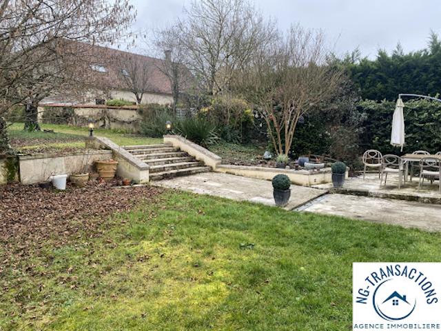 Vente Propriété 9 pièces 220 m2 Auxerre
