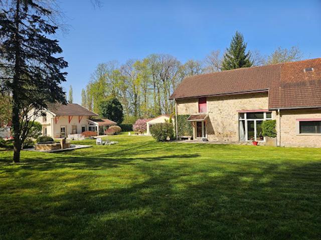 Vente Propriété 9 pièces 232 m2 Epinal
