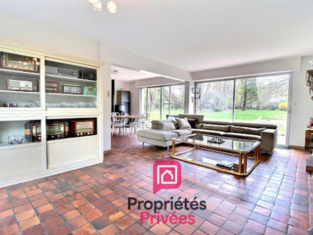 Vente Propriété 9 pièces 245 m2 Montargis