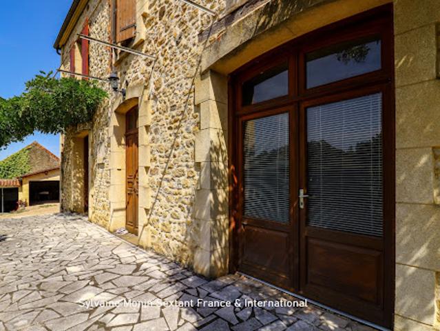 Vente Propriété 9 pièces 250 m2 Preyssac d'Excideuil