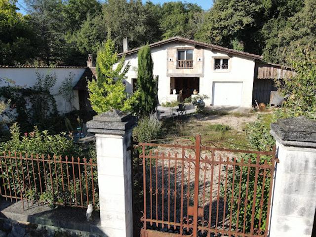 Vente Propriété 9 pièces 251 m2 Saint Front de Pradoux