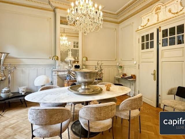 Vente Propriété 9 pièces 282 m2 Valenciennes