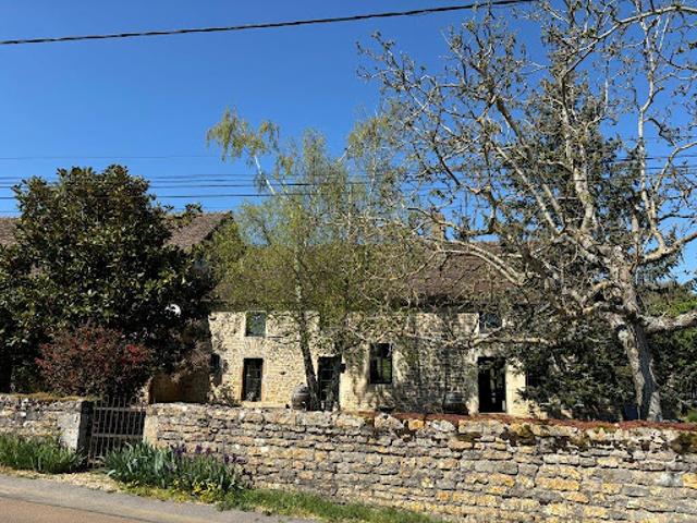 Vente Propriété 9 pièces 306 m2 Givry