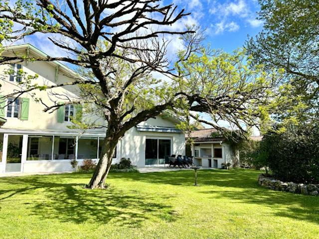 Vente Propriété 9 pièces 320 m2 Saint Jean de Marsacq