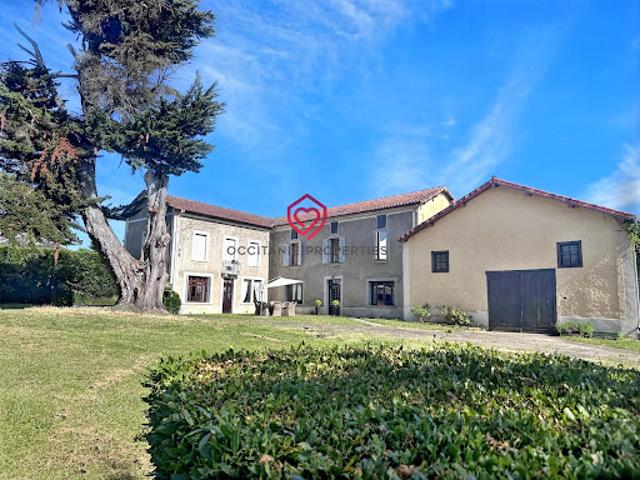 Vente Propriété 9 pièces 379 m2 Mielan
