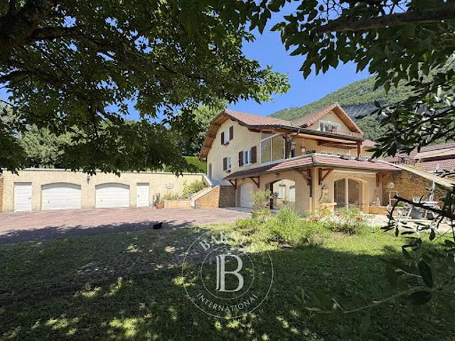 Vente Propriété 9 pièces 412.35 m2 Nances