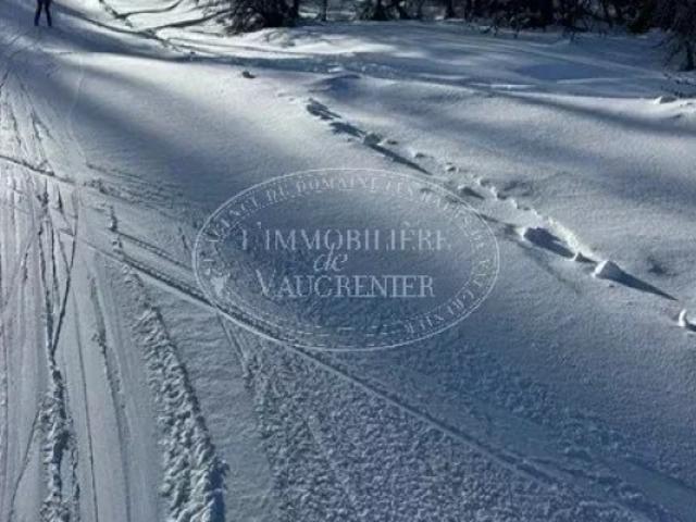 VENTE ROUBION STATION DE SKI 2 PIECES 256 839.75. €