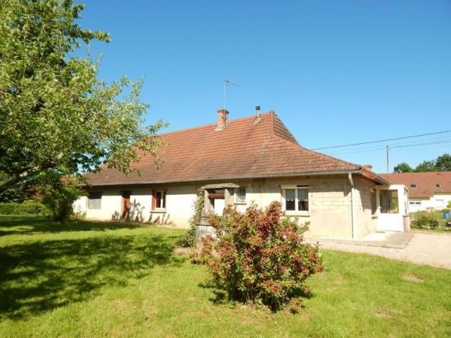 VENTE: SECTEUR BLETTERANS 39, À VENDRE MAISON PLAIN PIED À RAFRAÎCHIR 102 M², 3 CHAMBRES, TERRAIN 1000 M²