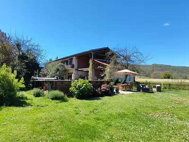 Ventenac 09120 Achat / Vente maison 6 pièces t6 au dernier étage terrasse