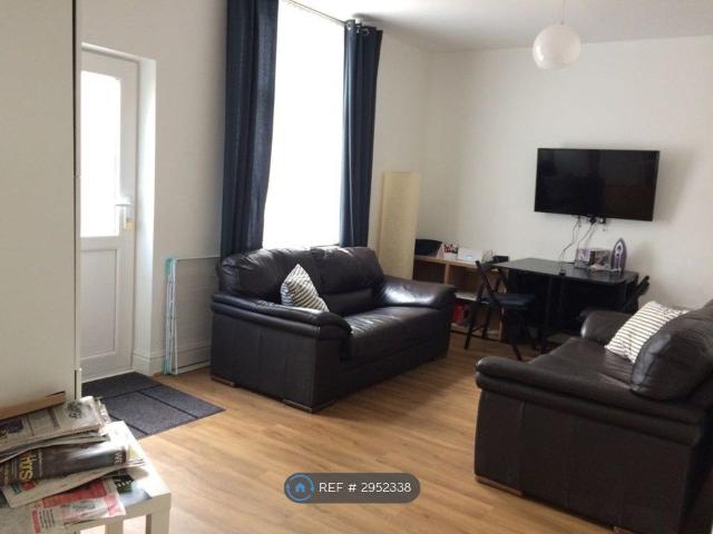 Ventnor Street, Salford M6, 5 bed end terrace house to rent, £2,650 pcm | PrimeLocation