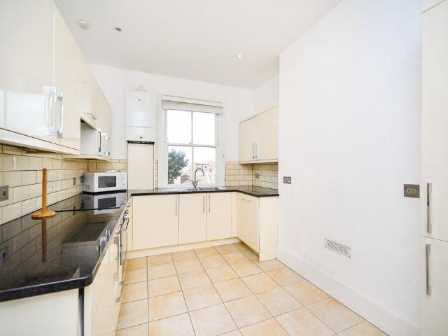Ventnor Villas, Hove, BN3 2 bed flat to rent £1,650 pcm £381 pw