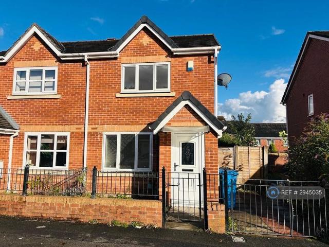 Venture Scout Way, Manchester, M8 2 bed semi detached house to rent £1,350 pcm £312 pw