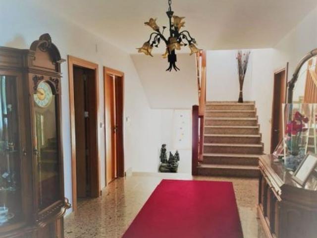 Venaver pone a su disposición Chalet en venta con impresionantes vistas a la ciudad de Ourense