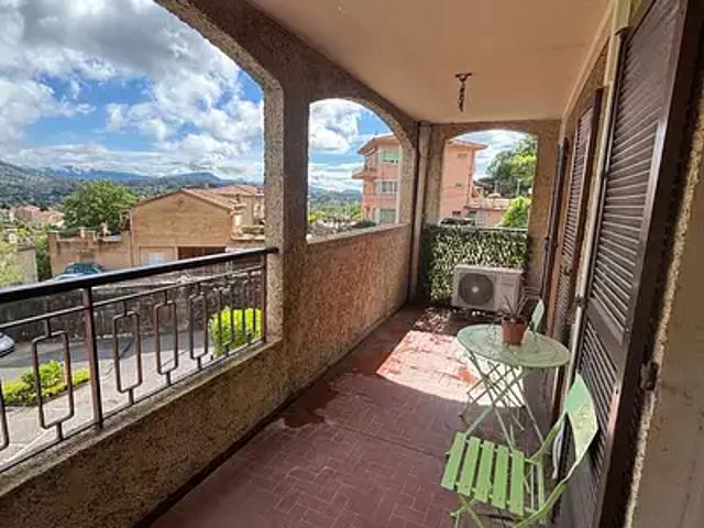 Vence 06140 Location appartement 3 pièces t3
