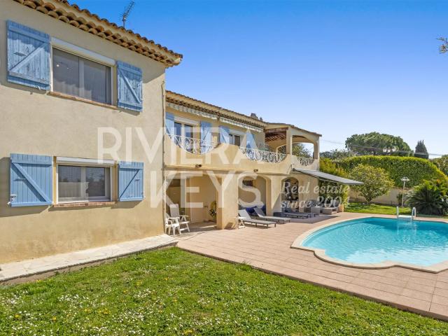 VENCE: Charmante villa provençale avec piscine chauffée et. 175m² Vence