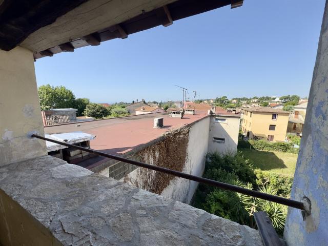 Vence Maison De Village Avec Terrasse Et Grande Cave Voûtée 70m² Vence