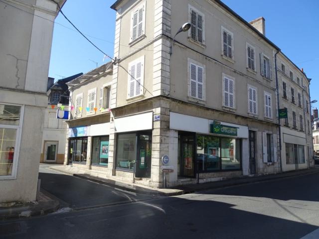 Vend immeuble de rapport à Lignières 460m² Lignières