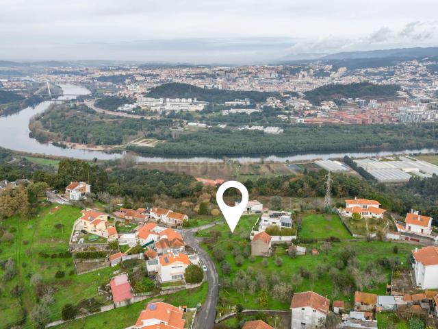 Venda | Terreno panorâmico para construção com 800m2 em Marco dos Pereiros, Coimbra