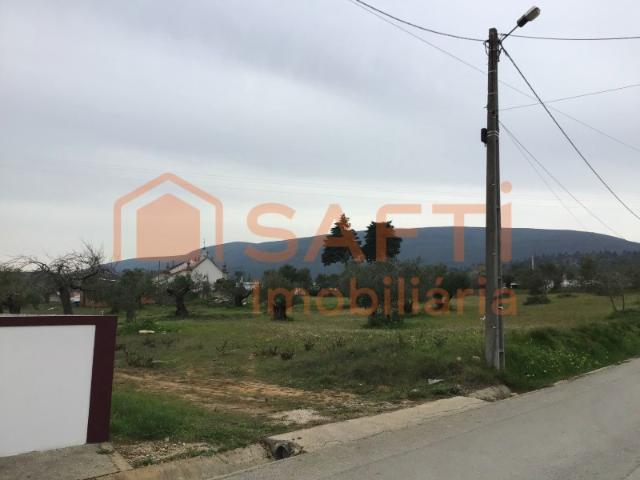 Venda Terreno para construção. 685 m2 Pedrogão Torres Novas
