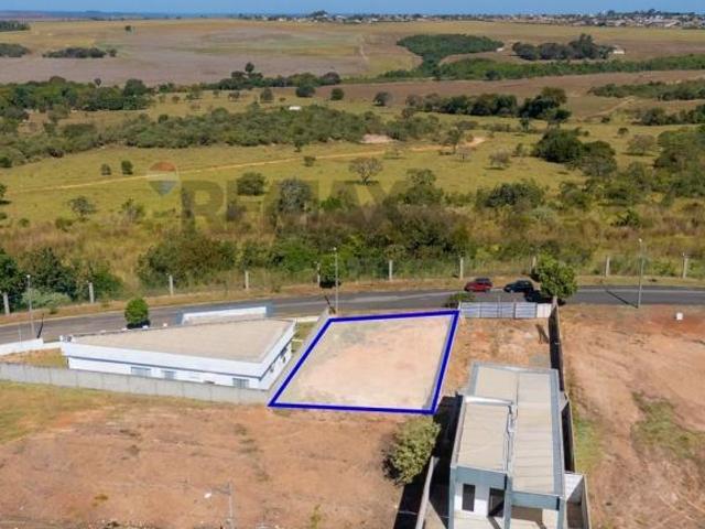Venda Terreno Plano no Condominio Villa Suiça 399 metros Vista para a Reserva Financiável
