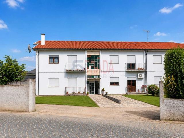 Venda Apartamento T3 com em Palmeira Braga