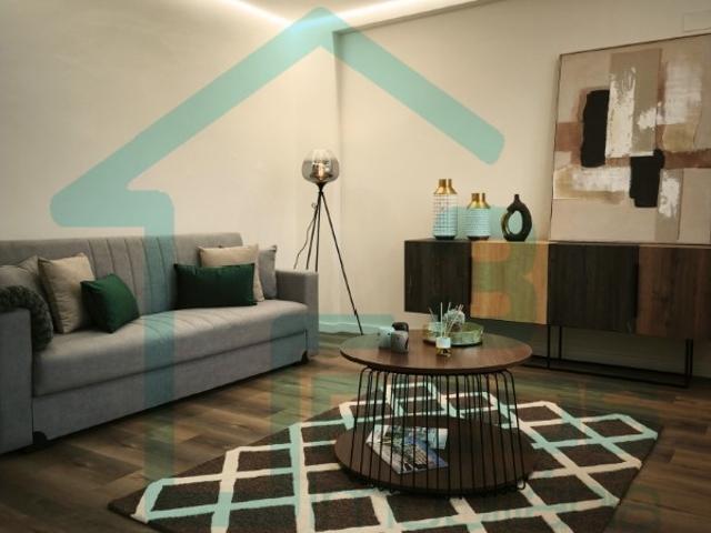 Venda apartamento T3 remodelado Benfica Lisboa