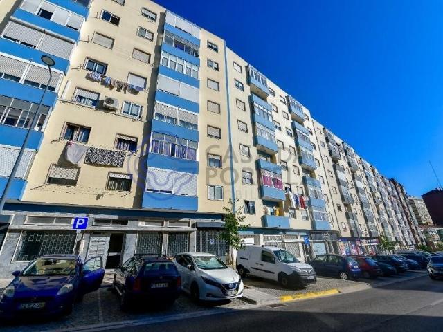 Venda Apartamento T2 Av Dom Nuno Alvares Pereira, Agualva. 75m² Agualva e Mira Sintra