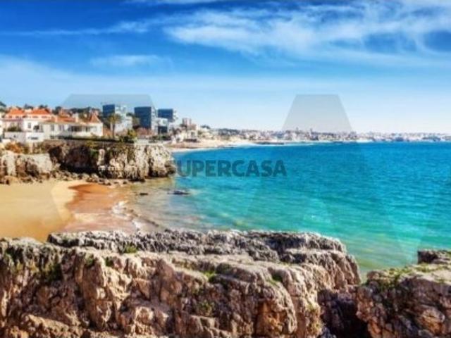 Venda Apartamento T4 com Jardim e Piscina no Estoril, Cascais