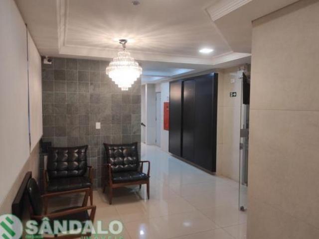 VENDA | Apartamento, com 4 dormitórios em ZONA 01, MARINGA