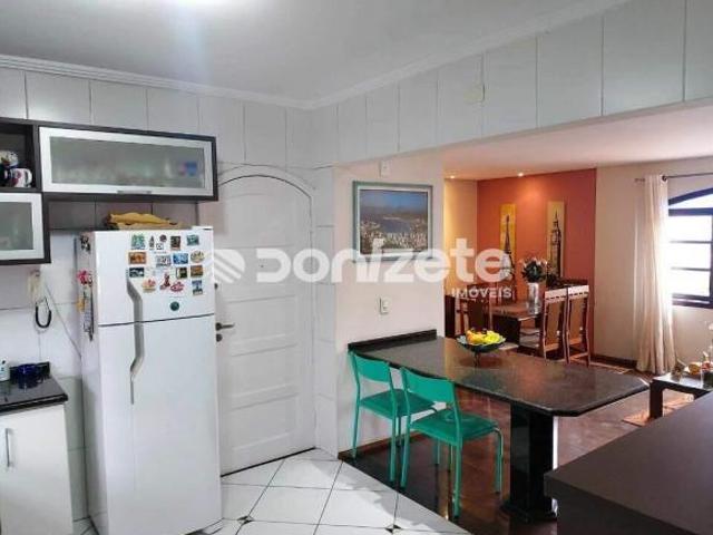 Venda: Apartamento de 3 quartos com 2 suítes em Jardim, Santo André – Financiamento aceito R$ 725.0