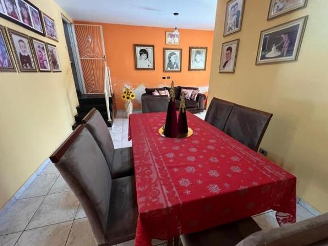VENDA | Casa, com 4 dormitórios em Jardim Santos Dumont, Paranavaí