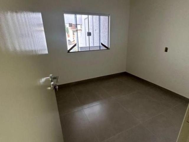 VENDA | Casa, com 2 dormitórios em JARDIM IBIS, UMUARAMA