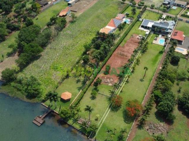 VENDA | Casa, com 3 dormitórios em Marinas Do Paranapanema, Santa Inês