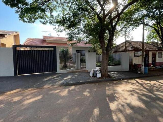 VENDA | Casa, com 3 dormitórios em Centro, Astorga