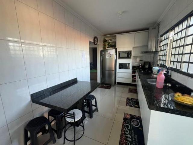 VENDA | Casa, com 3 dormitórios em Jardim Oásis, Paranavaí