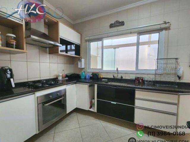 Venda Casa em Jundiaí no Bairro Jardim Itália 3 dormitórios sendo 01 Suíte