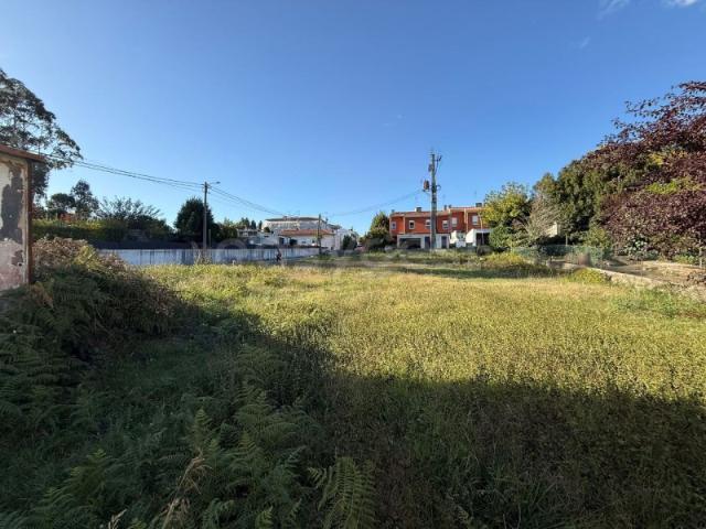 Venda conjunta de 2 lotes de terreno para construção no centro de Argoncilhe